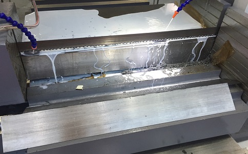 硬质合金带锯条锯切什么样的工件要用到冷却液? 硬质合金带锯条锯切什么样的工件要用到冷却液?